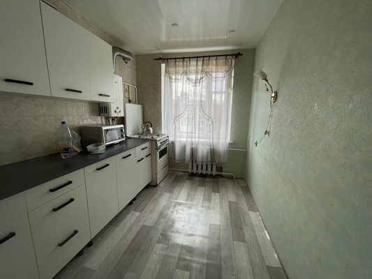 Сдам двухкомнатную (2-комн.) квартиру, Луначарского ул, 402, Армавир г