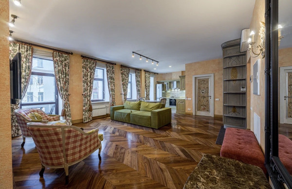 Сдам трехкомнатную (3-комн.) квартиру, Брюсов пер, 7, Москва г