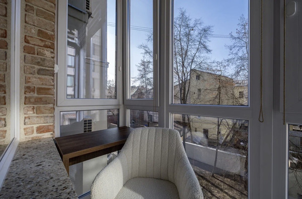 Сдам трехкомнатную (3-комн.) квартиру, Брюсов пер, 7, Москва г