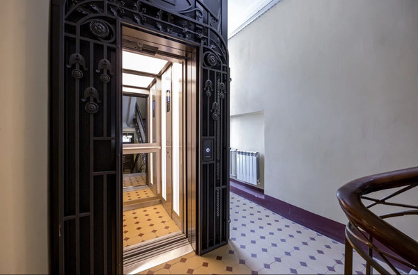 Сдам трехкомнатную (3-комн.) квартиру, Брюсов пер, 7, Москва г