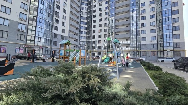 Продам однокомнатную (1-комн.) квартиру, Труда ул, 8, Гайдук с