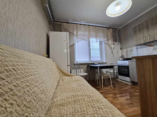 Сдам однокомнатную (1-комн.) квартиру, Видова ул, 157, Новороссийск г