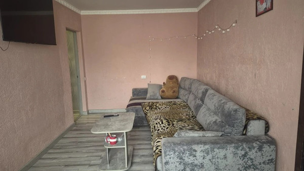 Продам трехкомнатную (3-комн.) квартиру, Зои Жильцовой ул, 13А, Симферополь г