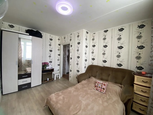 Продам однокомнатную (1-комн.) квартиру, Миллера Ж.А. ул, 56, Симферополь г