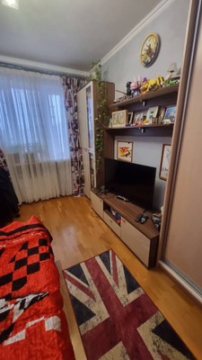 Продам трехкомнатную (3-комн.) квартиру, Кораблестроителей ул, 39в, Санкт-Петербург г