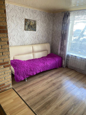 Продам двухкомнатную (2-комн.) квартиру, Северная ул, 42, Дубки с