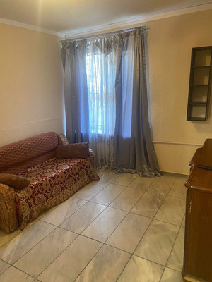 Продам двухкомнатную (2-комн.) квартиру, Северная ул, 42, Дубки с