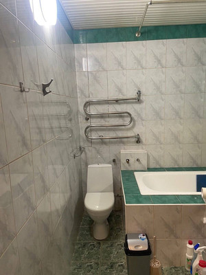 Продам двухкомнатную (2-комн.) квартиру, Северная ул, 42, Дубки с