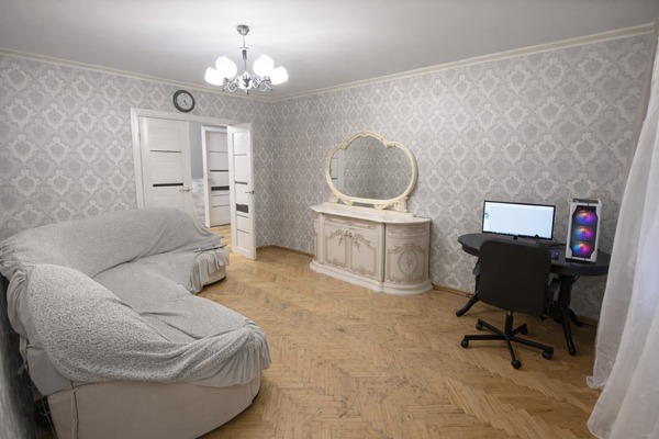 Продам трехкомнатную (3-комн.) квартиру, Шибанкова ул, 15а, Наро-Фоминск г