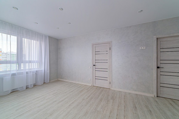 Продам двухкомнатную (2-комн.) квартиру, Прибрежный б-р, 5, Засечное с