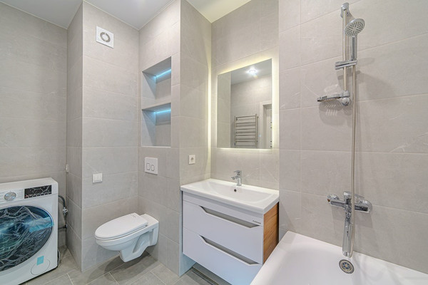 Продам двухкомнатную (2-комн.) квартиру, Прибрежный б-р, 5, Засечное с