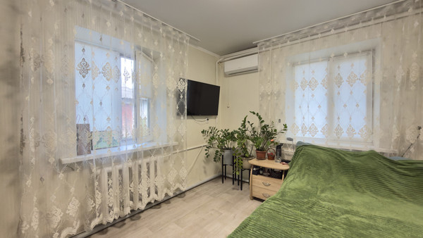 Продам двухкомнатную (2-комн.) квартиру, Ким ул, 31, Симферополь г