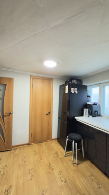 Продам двухкомнатную (2-комн.) квартиру, Ким ул, 31, Симферополь г