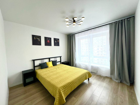 Продам однокомнатную (1-комн.) квартиру, 100 кв-л, 1к1, Москва г