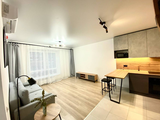 Продам однокомнатную (1-комн.) квартиру, 100 кв-л, 1к1, Москва г