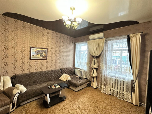 Продам трехкомнатную (3-комн.) квартиру, Меньшикова ул, 103, Тихорецк г