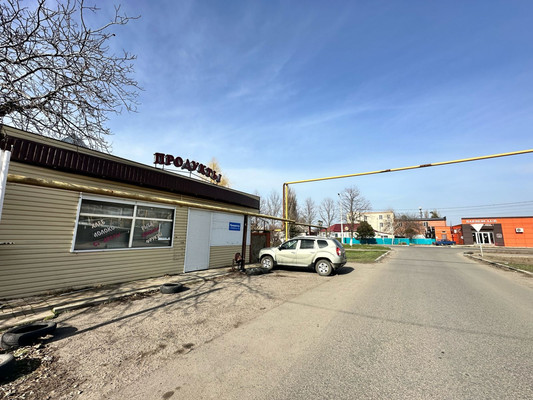 Продам трехкомнатную (3-комн.) квартиру, Меньшикова ул, 103, Тихорецк г