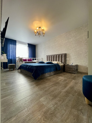 Продам трехкомнатную (3-комн.) квартиру, Павлова (Лазаревский р-н) пер, 9а, Сочи г