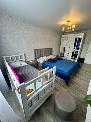 Продам трехкомнатную (3-комн.) квартиру, Павлова (Лазаревский р-н) пер, 9а, Сочи г