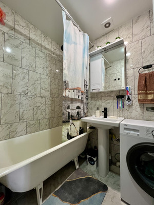 Продам трехкомнатную (3-комн.) квартиру, Павлова (Лазаревский р-н) пер, 9а, Сочи г