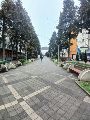 Продам трехкомнатную (3-комн.) квартиру, Г. Петровой ул, 9, Туапсе г