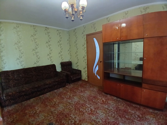 Продам трехкомнатную (3-комн.) квартиру, Г. Петровой ул, 9, Туапсе г