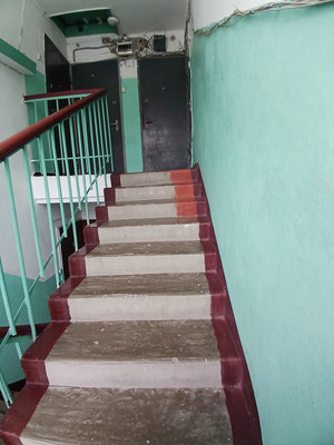 Продам трехкомнатную (3-комн.) квартиру, Г. Петровой ул, 9, Туапсе г