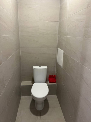 Продам двухкомнатную (2-комн.) квартиру, Победы ул, 1к6, Десна д