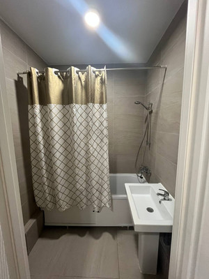 Продам двухкомнатную (2-комн.) квартиру, Победы ул, 1к6, Десна д