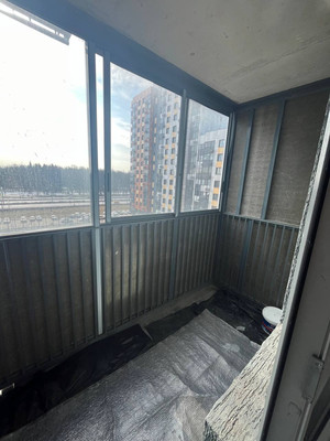 Продам двухкомнатную (2-комн.) квартиру, Победы ул, 1к6, Десна д