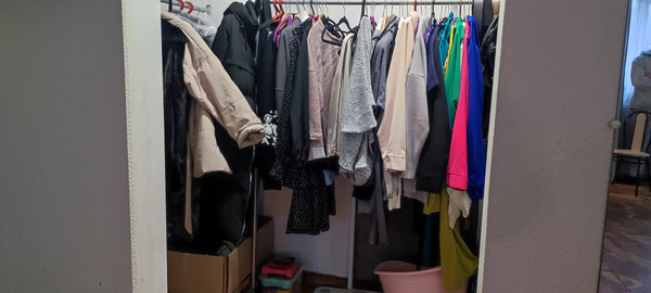 Продам трехкомнатную (3-комн.) квартиру, Кораблестроителей ул, 35Б, Санкт-Петербург г