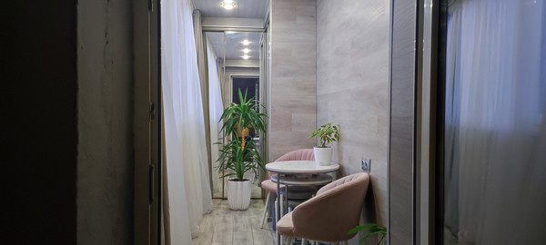 Продам трехкомнатную (3-комн.) квартиру, Кораблестроителей ул, 35Б, Санкт-Петербург г