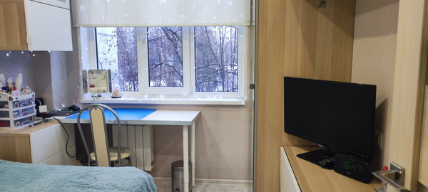 Продам трехкомнатную (3-комн.) квартиру, Кораблестроителей ул, 35Б, Санкт-Петербург г