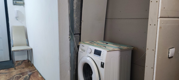 Продам трехкомнатную (3-комн.) квартиру, Кораблестроителей ул, 35Б, Санкт-Петербург г