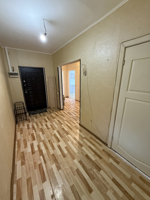 Продам трехкомнатную (3-комн.) квартиру, 3-я Целиноградская ул, 6, Краснодар г