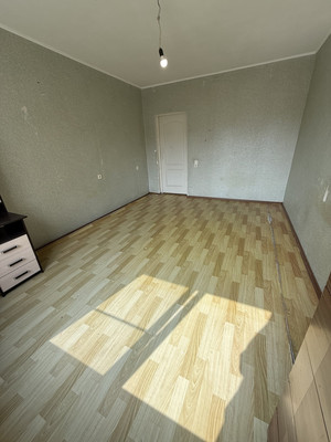 Продам трехкомнатную (3-комн.) квартиру, 3-я Целиноградская ул, 6, Краснодар г