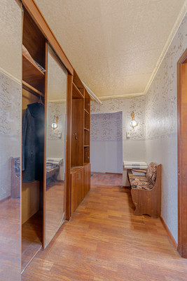 Продам двухкомнатную (2-комн.) квартиру, Кижеватова ул, 15, Пенза г