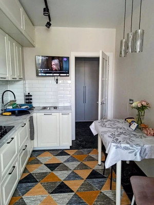 Продам двухкомнатную (2-комн.) квартиру, Новая ул, 11а, Знаменский п