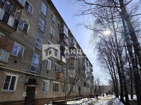 Продам двухкомнатную (2-комн.) квартиру, Кирякиных ул, 9, Иваново г