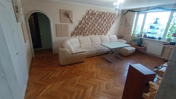 Продам трехкомнатную (3-комн.) квартиру, Боженко ул, 4, Москва г