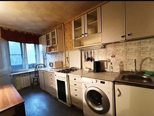 Продам однокомнатную (1-комн.) квартиру, Новоизмайловский пр-кт, 51, Санкт-Петербург г