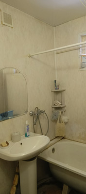 Сдам двухкомнатную (2-комн.) квартиру, Кольцовская ул, 27, Воронеж г