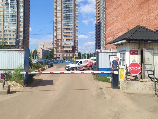 Сдам машиноместо 30 м2, Екатерининский пр-кт, 3б, Санкт-Петербург г