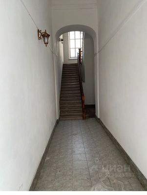 Продам двухкомнатную (2-комн.) квартиру, Пушкина ул, 11б, Симферополь г