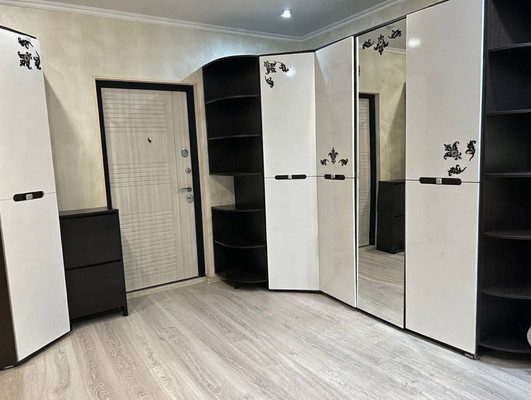 Продам двухкомнатную (2-комн.) квартиру, Ленина ул, 25, Октябрьский рп