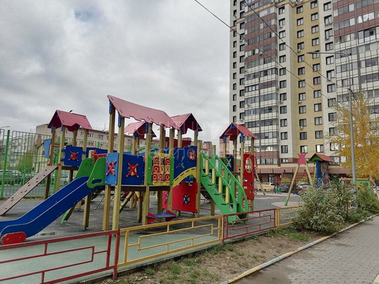 Продам двухкомнатную (2-комн.) квартиру, Ленина ул, 25, Октябрьский рп