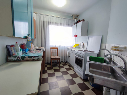 Продам комнату в 12-комн. квартире, Горняков пр-кт, 2кБ, Костомукша г