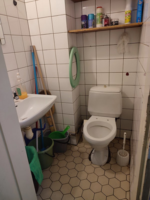 Продам комнату в 12-комн. квартире, Горняков пр-кт, 2кБ, Костомукша г