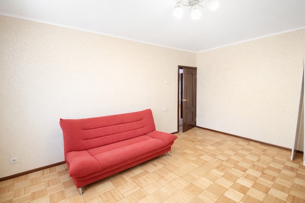 Продам трехкомнатную (3-комн.) квартиру, Генерала Кузнецова ул, 20, Москва г