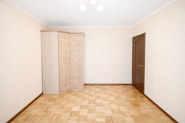 Продам трехкомнатную (3-комн.) квартиру, Генерала Кузнецова ул, 20, Москва г